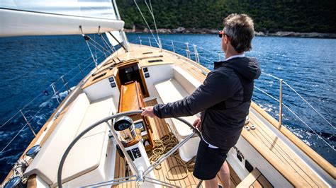 YACHTING .